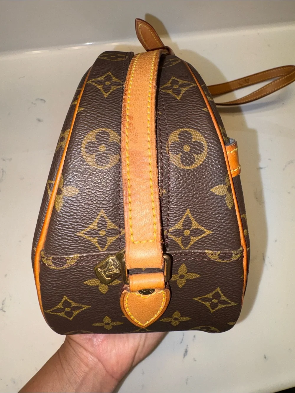 Louis Vuitton Blois Monogram Brown Crossbody NO0977 - Authentic